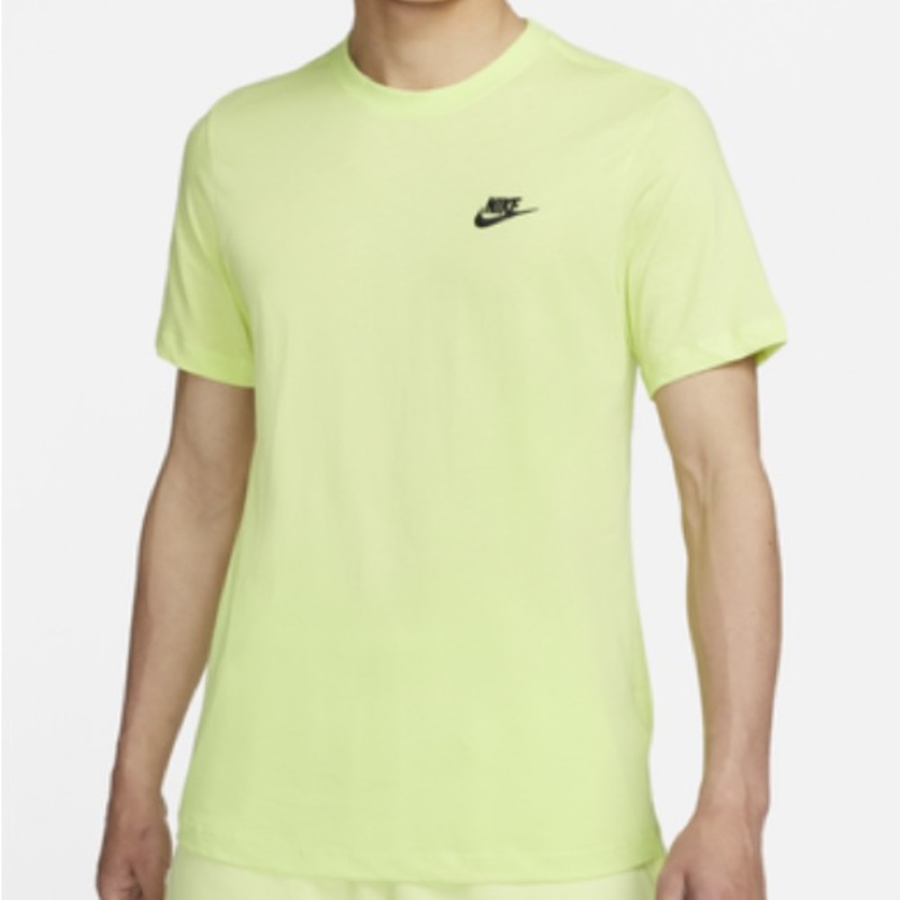 Nike Men’s NSW Club Short Sleeve T-Shirt - Volt/Black, Size Large